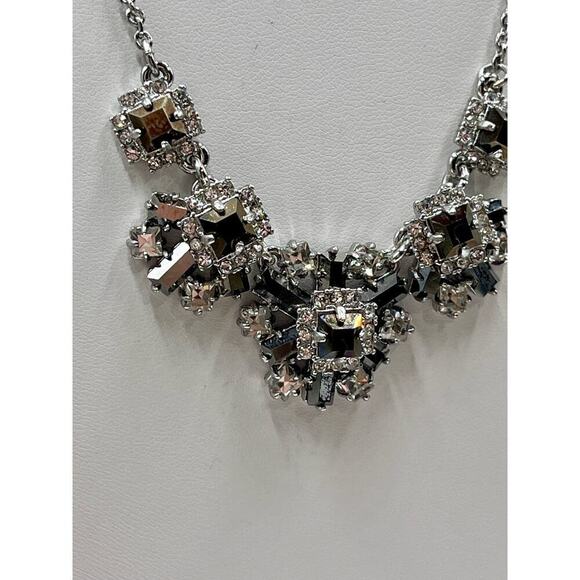 Kate spade Atomic Floral necklace 18" with extender black silver mirror finish - Picture 3 of 14